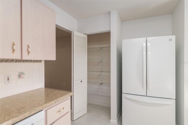 9671 SW 97TH STREET, Ocala, FL 34481