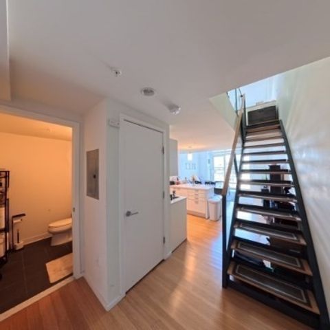1 Earhart St 716, Cambridge, MA 02141