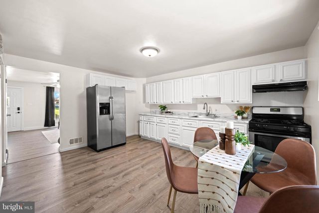 4034 SAINT AUGUSTINE LN, Dundalk, MD 21222