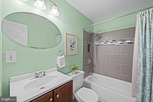 4034 SAINT AUGUSTINE LN, Dundalk, MD 21222