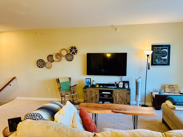 1070 Grandview Court NE 304, Columbia Heights, MN 55421