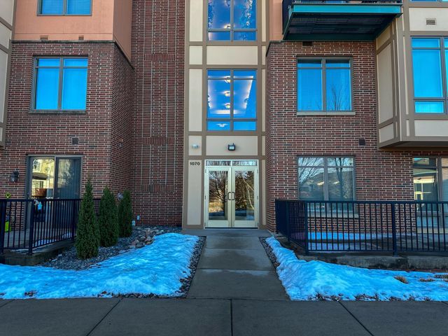 1070 Grandview Court NE 304, Columbia Heights, MN 55421