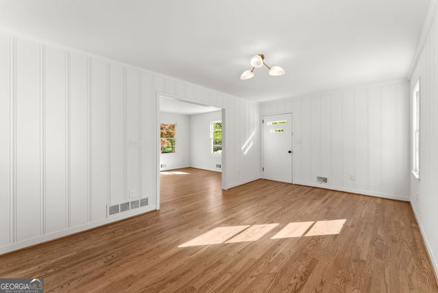 1317 NW North Enota Avenue, Gainesville, GA 30501