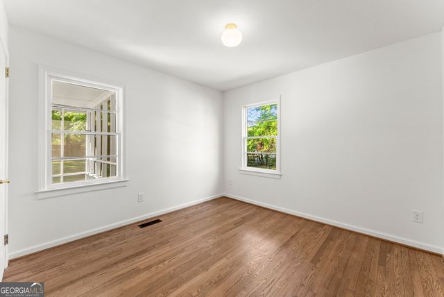1317 NW North Enota Avenue, Gainesville, GA 30501
