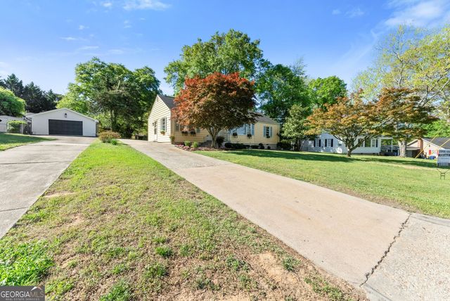 1317 NW North Enota Avenue, Gainesville, GA 30501