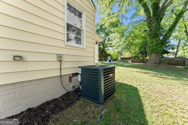 1317 NW North Enota Avenue, Gainesville, GA 30501