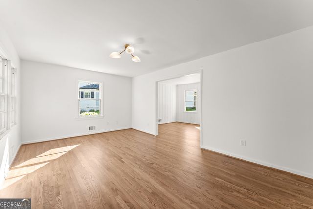 1317 NW North Enota Avenue, Gainesville, GA 30501