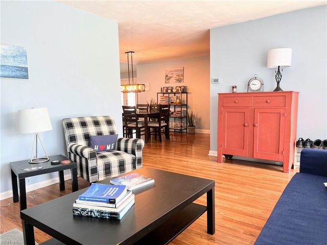 8005 Walters DR, Norfolk, VA 23518
