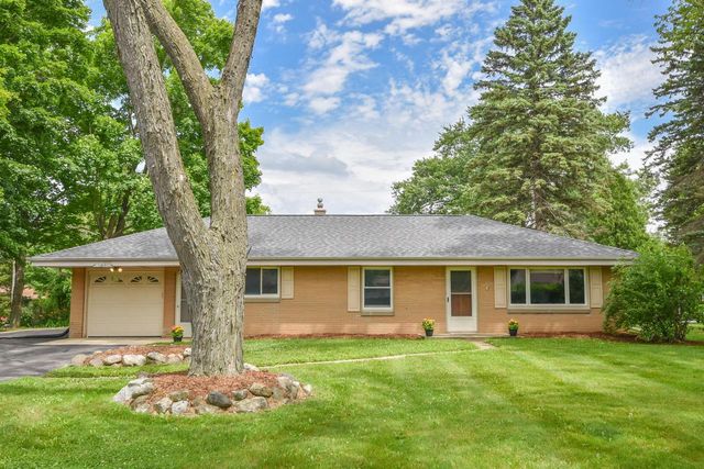 W156N8028 Pilgrim ROAD, Menomonee Falls, WI 53051