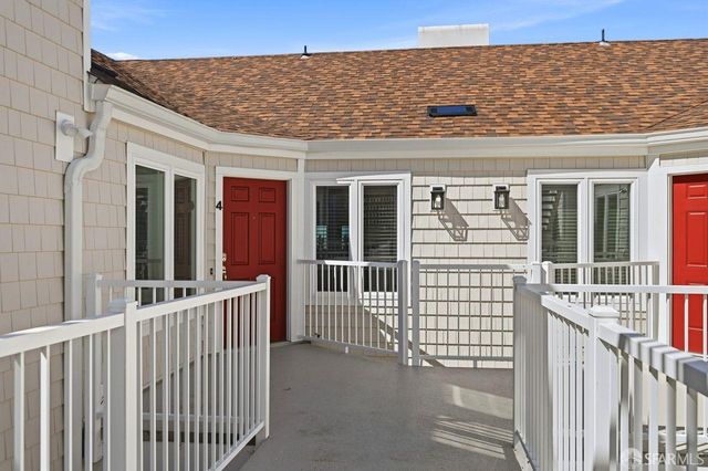 580 Pointe Pacific 4, Daly City, CA 94014