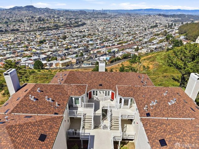 580 Pointe Pacific 4, Daly City, CA 94014