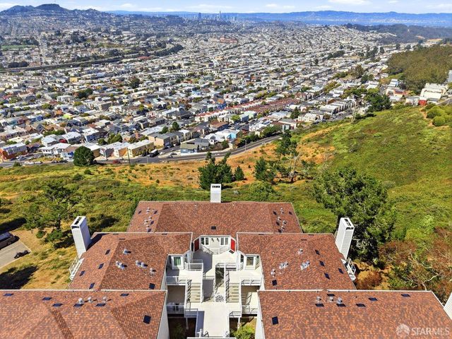 580 Pointe Pacific 4, Daly City, CA 94014