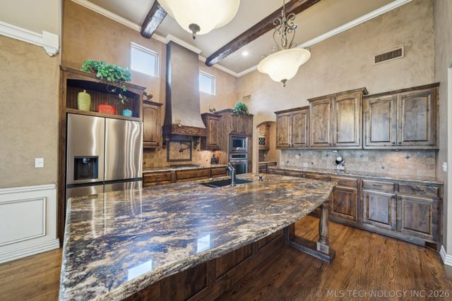 7040 E 127th Street, Bixby, OK 74008
