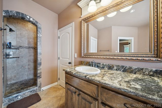 7040 E 127th Street, Bixby, OK 74008