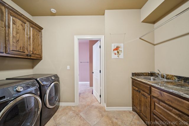 7040 E 127th Street, Bixby, OK 74008