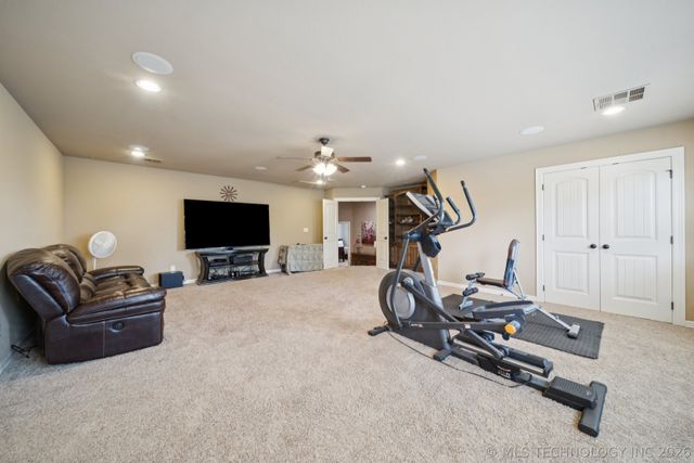 7040 E 127th Street, Bixby, OK 74008