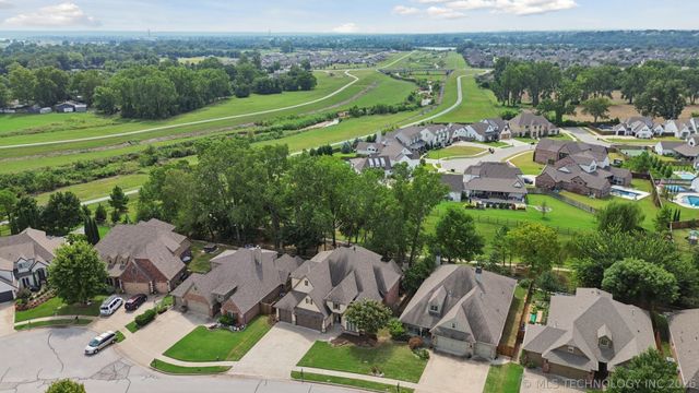 7040 E 127th Street, Bixby, OK 74008