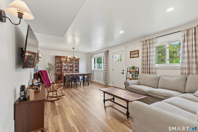 1 Meadow Lark Lane, Stonington, CT 06378