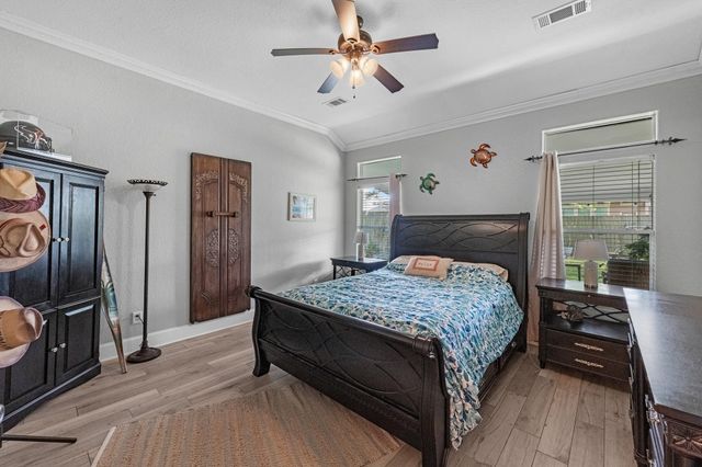 3420 Glastonbury Drive, Pearland, TX 77581