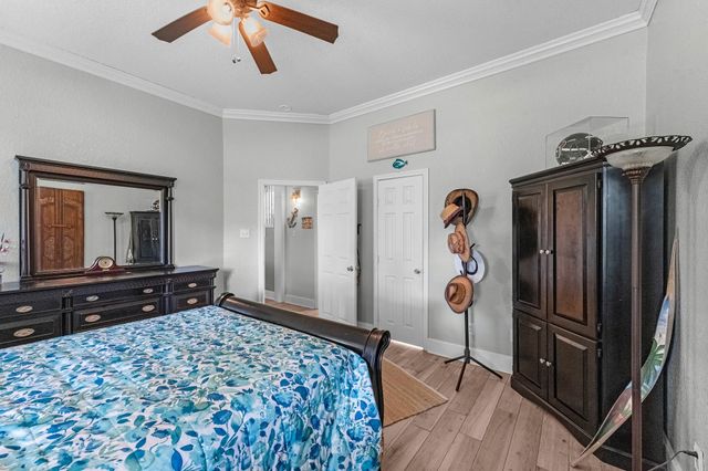 3420 Glastonbury Drive, Pearland, TX 77581