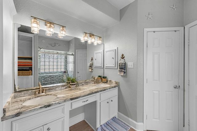 3420 Glastonbury Drive, Pearland, TX 77581