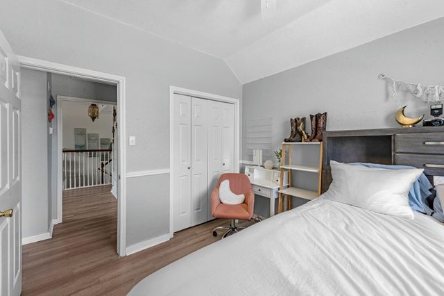 3420 Glastonbury Drive, Pearland, TX 77581