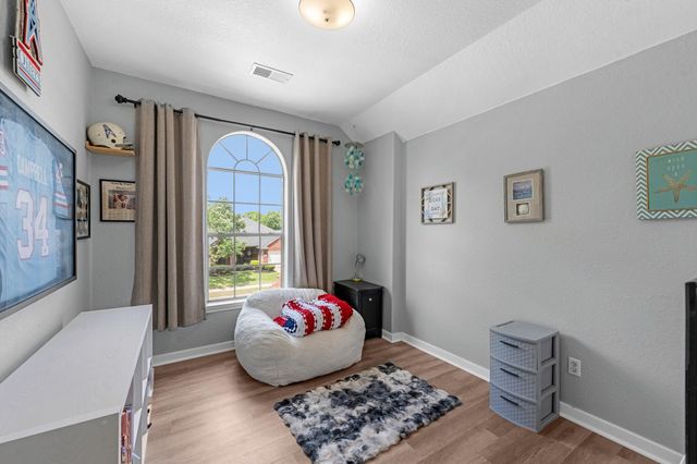 3420 Glastonbury Drive, Pearland, TX 77581