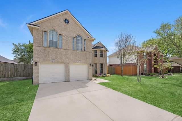 3420 Glastonbury Drive, Pearland, TX 77581