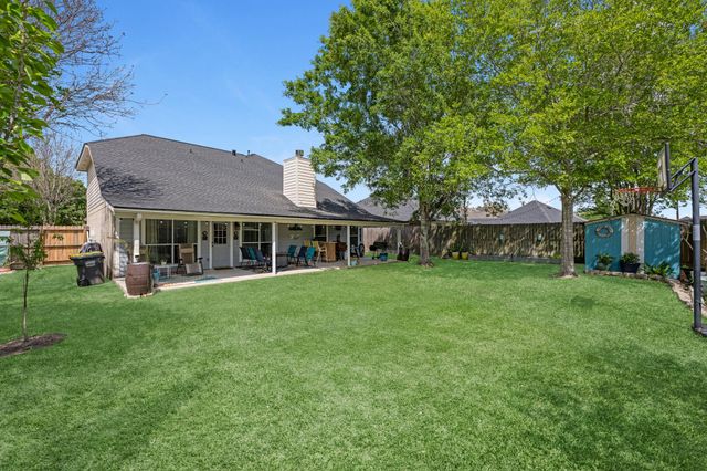 3420 Glastonbury Drive, Pearland, TX 77581