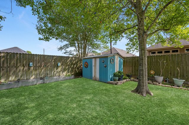 3420 Glastonbury Drive, Pearland, TX 77581