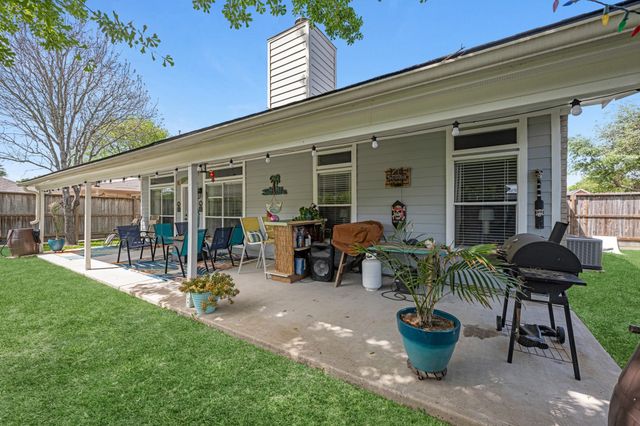 3420 Glastonbury Drive, Pearland, TX 77581