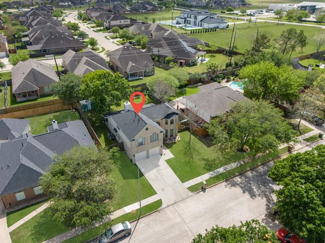 3420 Glastonbury Drive, Pearland, TX 77581