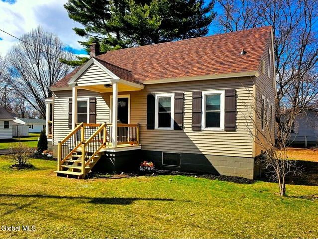 14 7th Avenue, Hudson Falls, NY 12839