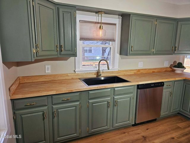14 7th Avenue, Hudson Falls, NY 12839