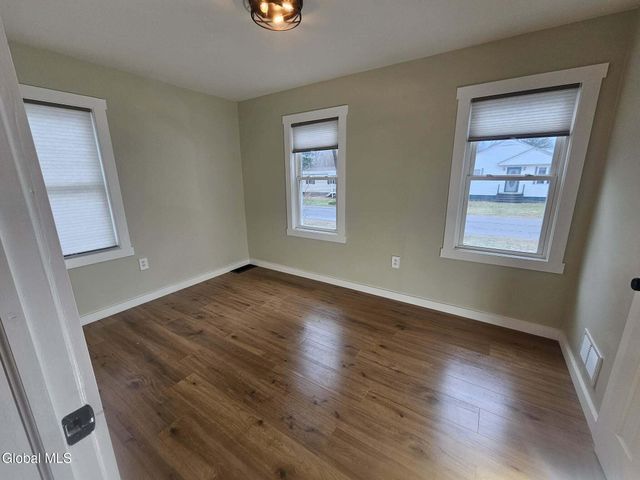 14 7th Avenue, Hudson Falls, NY 12839