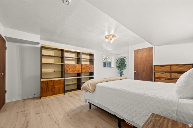 1398 W HAWKSBILL DR, Salt Lake City, UT 84123