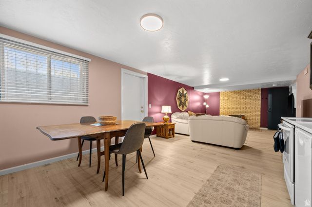 1398 W HAWKSBILL DR, Salt Lake City, UT 84123