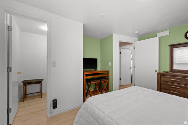 1398 W HAWKSBILL DR, Salt Lake City, UT 84123