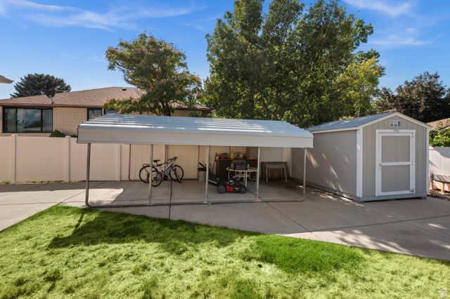 1398 W HAWKSBILL DR, Salt Lake City, UT 84123