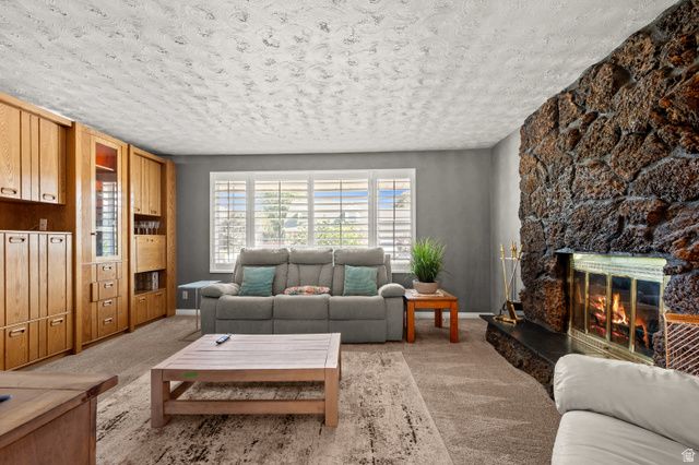 1398 W HAWKSBILL DR, Salt Lake City, UT 84123