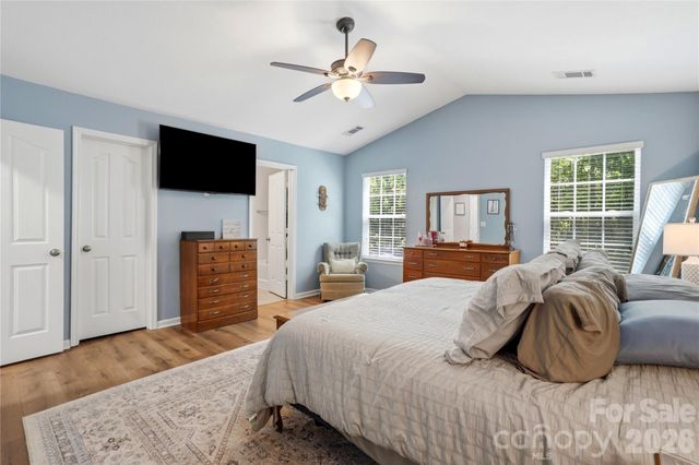 9428 Quilting Bee Lane, Charlotte, NC 28216