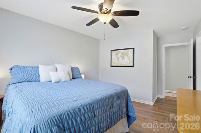 9428 Quilting Bee Lane, Charlotte, NC 28216