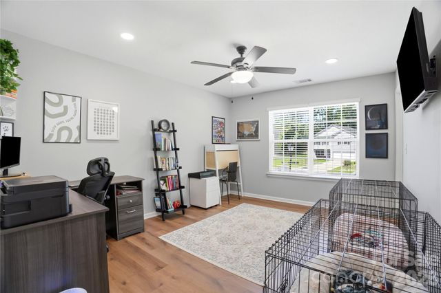 9428 Quilting Bee Lane, Charlotte, NC 28216