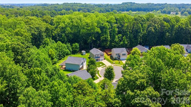 9428 Quilting Bee Lane, Charlotte, NC 28216