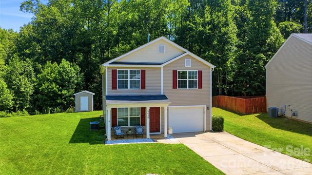 9428 Quilting Bee Lane, Charlotte, NC 28216