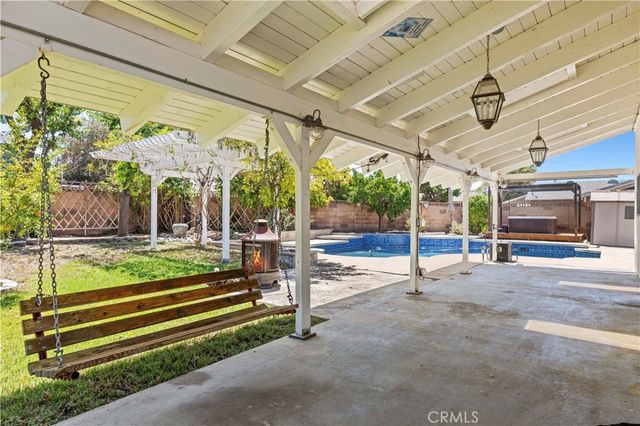 1394 Parkhurst, Simi Valley, CA 93065