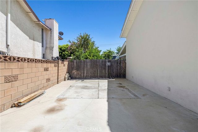 1394 Parkhurst, Simi Valley, CA 93065