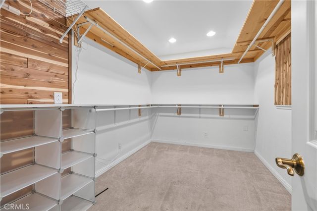1394 Parkhurst, Simi Valley, CA 93065