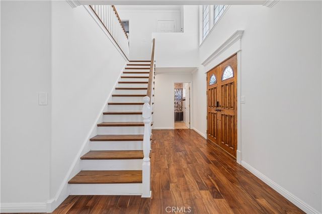 1394 Parkhurst, Simi Valley, CA 93065