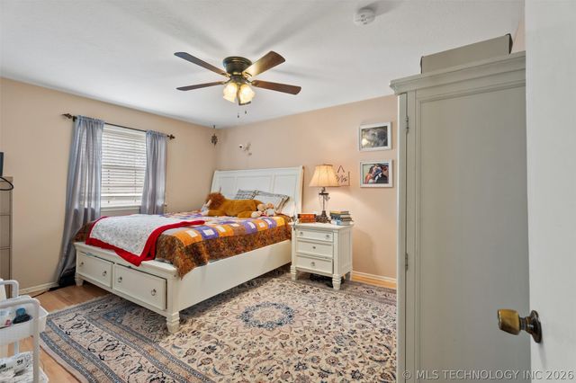 1037 Macklyn Lane, Bartlesville, OK 74006